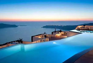 那些拥有能够刷爆你眼球的泳池的豪华酒店！